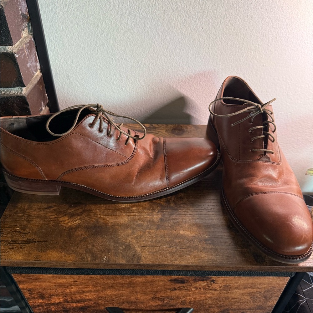 Cole Haan Cap Toe Dress Shoes - Sz 11.5 EUC
